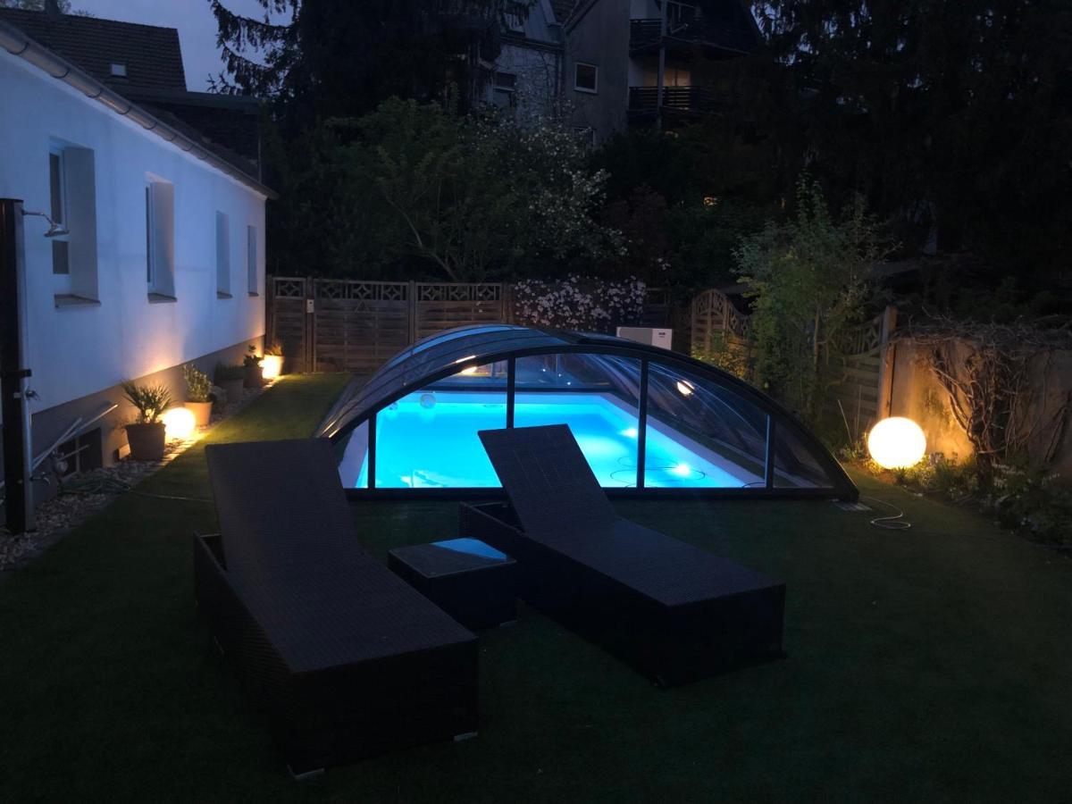 Haeuschen Im Garten In Der Muelheimer Altstadt 鲁尔河畔米尔海姆 外观 照片
